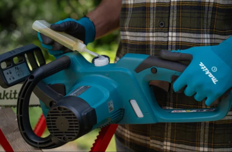 Электропила MAKITA UC3041A